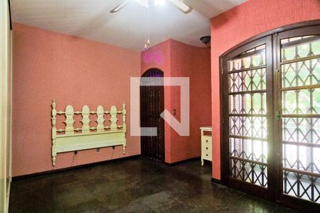 Suíte de casa para alugar com 3 quartos, 238m² em Vila Albertina, São Paulo