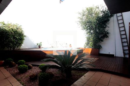 Casa para alugar com 224m², 3 quartos e 3 vagasPátio