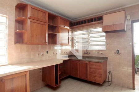 Casa para alugar com 224m², 3 quartos e 3 vagasCozinha