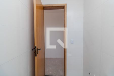 Casa de condomínio à venda com 80m², 2 quartos e 1 vaga Casa de condomínio à venda com 80m², 2 quartos e 1 vagaBanheiro da Suíte 2