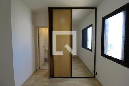 Apartamento à venda com 60m², 2 quartos e 2 vagasQuarto 2