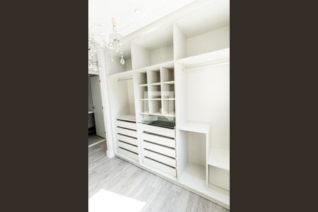 Apartamento para alugar com 64m², 1 quarto e 1 vagaCloset