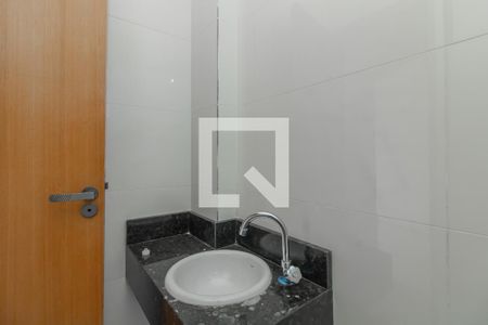 Casa de condomínio à venda com 80m², 2 quartos e 1 vaga Casa de condomínio à venda com 80m², 2 quartos e 1 vagaBanheiro da Área Gourmet