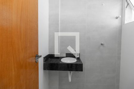 Casa de condomínio à venda com 80m², 2 quartos e 1 vaga Casa de condomínio à venda com 80m², 2 quartos e 1 vagaBanheiro do Quarto 2