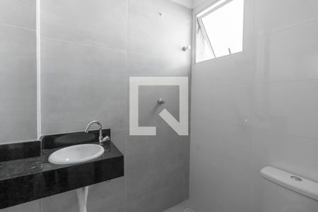 Casa de condomínio à venda com 80m², 2 quartos e 1 vaga Casa de condomínio à venda com 80m², 2 quartos e 1 vagaBanheiro do Quarto 2