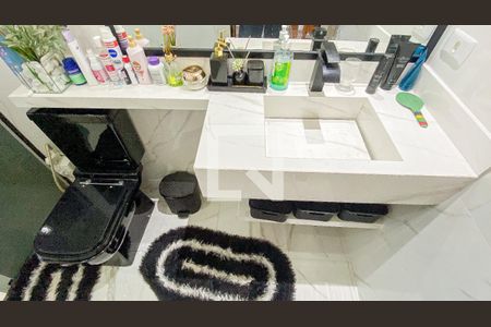 Casa à venda com 125m², 3 quartos e sem vagaBanheiro da Suíte