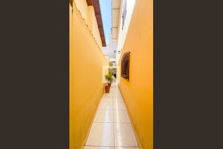 Casa à venda com 125m², 3 quartos e sem vagaCorredor - Quintal