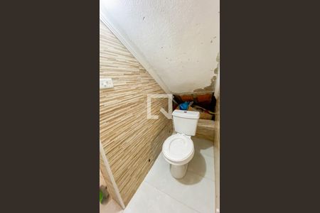 Casa à venda com 125m², 3 quartos e sem vagaBanheiro - Garagem