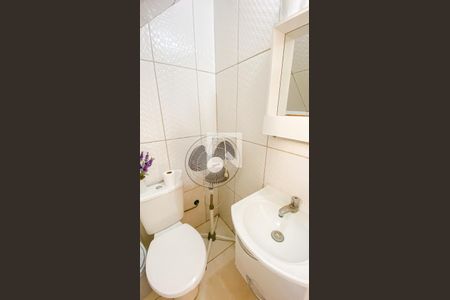 Casa à venda com 125m², 3 quartos e sem vagaÁrea de Serviço - Banheiro