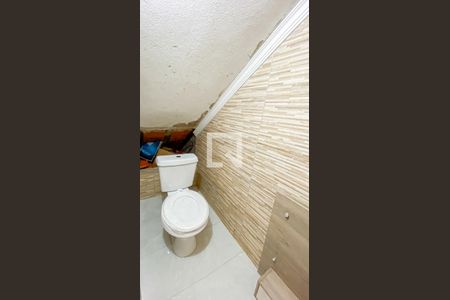 Casa à venda com 125m², 3 quartos e sem vagaBanheiro - Garagem