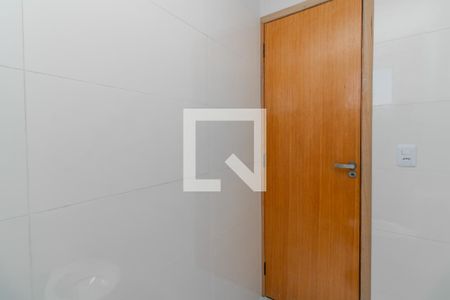 Casa de condomínio à venda com 80m², 2 quartos e 1 vagaBanheiro da Suíte 2