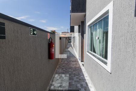 Casa de condomínio à venda com 80m², 2 quartos e 1 vagaCorredor