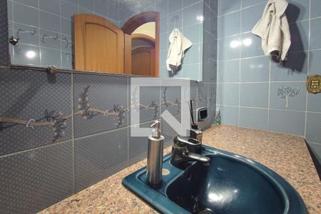 Casa à venda com 340m², 3 quartos e 4 vagasBanheiro Social