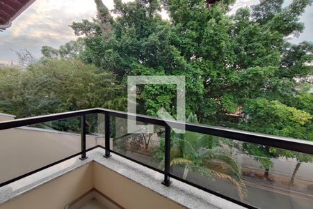 Casa à venda com 340m², 3 quartos e 4 vagasVaranda Suíte 2