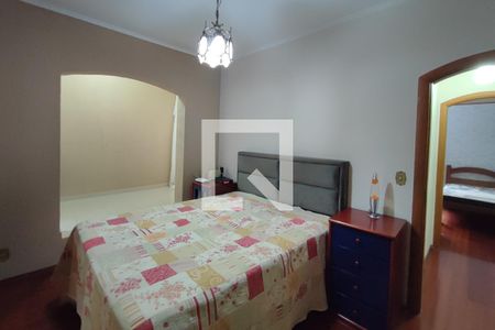 Casa à venda com 340m², 3 quartos e 4 vagasQuarto Suíte