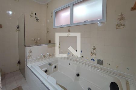 Casa à venda com 340m², 3 quartos e 4 vagasBanheiro Suíte