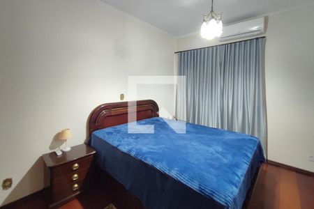 Casa à venda com 340m², 3 quartos e 4 vagasQuarto Suíte 2