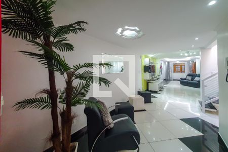 Casa à venda com 185m², 5 quartos e 2 vagas Casa à venda com 185m², 5 quartos e 2 vagassala