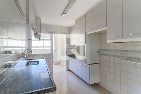 Apartamento à venda com 90m², 2 quartos e 2 vagas Apartamento à venda com 90m², 2 quartos e 2 vagasCozinha