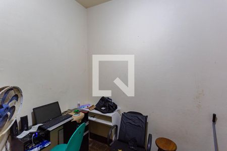 Escritório de casa à venda com 4 quartos, 138m² em Esplanada, Belo Horizonte