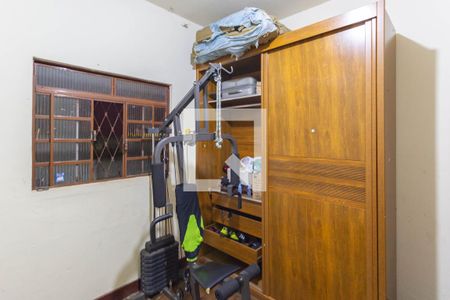 Quarto de casa à venda com 4 quartos, 138m² em Esplanada, Belo Horizonte