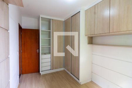 Apartamento à venda com 70m², 2 quartos e 1 vagaQuarto 2