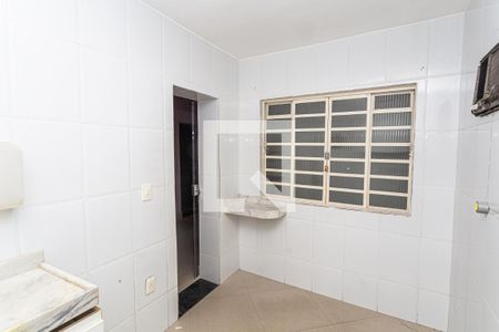 Casa para alugar com 232m², 8 quartos e sem vaga Casa para alugar com 232m², 8 quartos e sem vagaCozinha