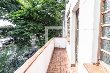 Casa para alugar com 232m², 8 quartos e sem vaga Casa para alugar com 232m², 8 quartos e sem vagaVaranda do Quarto 2 da Casa de Cima