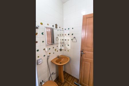 Casa para alugar com 232m², 8 quartos e sem vaga Casa para alugar com 232m², 8 quartos e sem vagaBanheiro Social da Casa de Cima