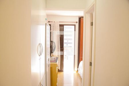 Apartamento à venda com 100m², 3 quartos e 2 vagasCorredor