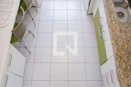 Apartamento à venda com 100m², 3 quartos e 2 vagasCozinha