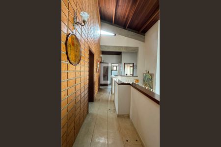 Casa de condomínio à venda com 400m², 5 quartos e 4 vagasCorredor