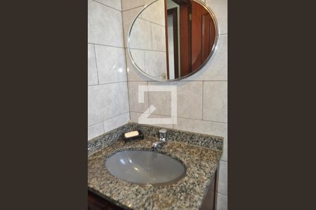 Casa à venda com 191m², 4 quartos e 3 vagasBanheiro