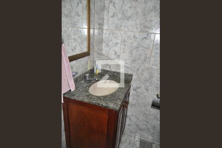 Casa à venda com 191m², 4 quartos e 3 vagasBanheiro