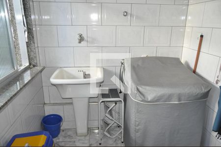 Casa à venda com 191m², 4 quartos e 3 vagasÁrea de serviço