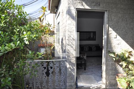 Casa à venda com 191m², 4 quartos e 3 vagasÁrea externa