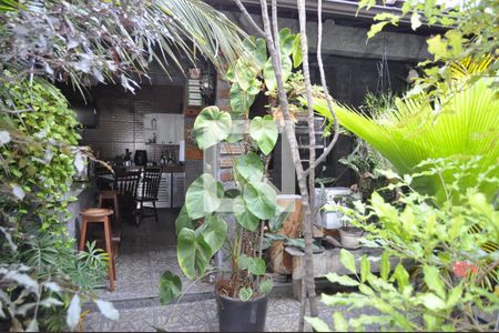 Casa à venda com 191m², 4 quartos e 3 vagasQuintal