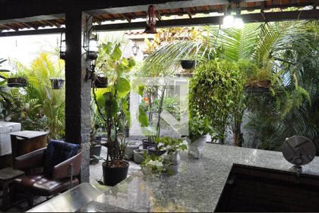 Casa à venda com 191m², 4 quartos e 3 vagasÁrea externa