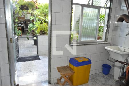 Casa à venda com 191m², 4 quartos e 3 vagasÁrea de serviço