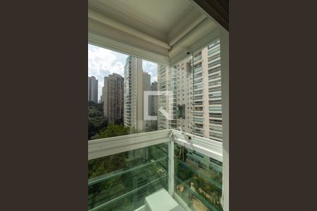 Apartamento à venda com 176m², 3 quartos e 3 vagasVaranda da Suíte master