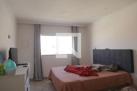 Casa à venda com 200m², 3 quartos e 6 vagasSuite