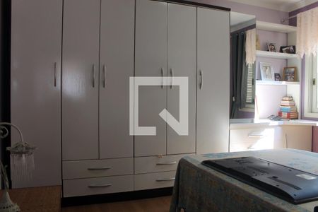 Casa à venda com 394m², 6 quartos e 2 vagas Casa à venda com 394m², 6 quartos e 2 vagasQuarto 5