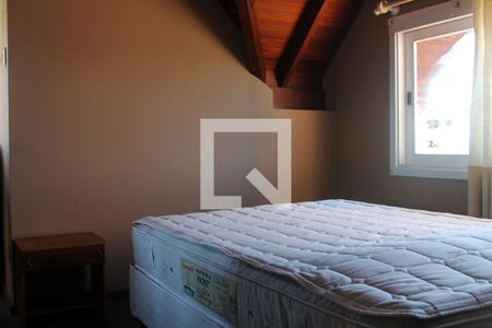 Casa à venda com 394m², 6 quartos e 2 vagas Casa à venda com 394m², 6 quartos e 2 vagasQuarto Casa Piscina