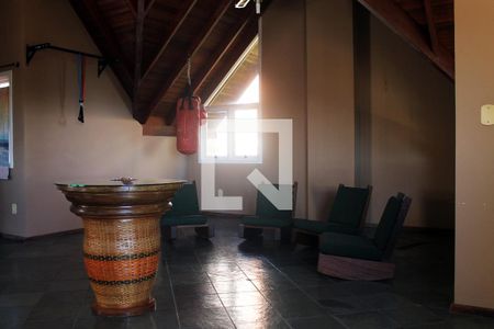 Casa à venda com 394m², 6 quartos e 2 vagas Casa à venda com 394m², 6 quartos e 2 vagasSala Casa Piscina