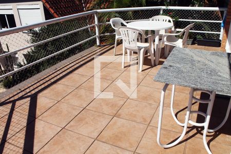 Casa à venda com 394m², 6 quartos e 2 vagas Casa à venda com 394m², 6 quartos e 2 vagasSala - Sacada