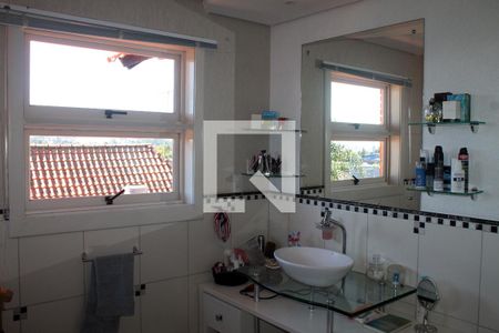 Casa à venda com 394m², 6 quartos e 2 vagas Casa à venda com 394m², 6 quartos e 2 vagasBanheiro