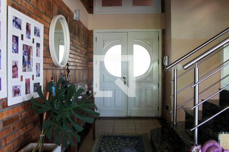 Casa à venda com 394m², 6 quartos e 2 vagas Casa à venda com 394m², 6 quartos e 2 vagasHall de Entrada