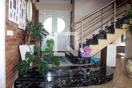 Casa à venda com 394m², 6 quartos e 2 vagas Casa à venda com 394m², 6 quartos e 2 vagasHall de Entrada