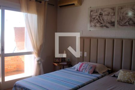 Casa à venda com 394m², 6 quartos e 2 vagas Casa à venda com 394m², 6 quartos e 2 vagasQuarto 1