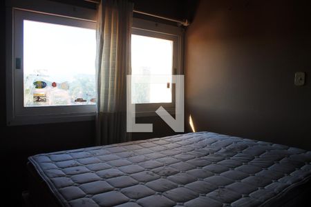 Casa à venda com 394m², 6 quartos e 2 vagas Casa à venda com 394m², 6 quartos e 2 vagasQuarto Casa Piscina